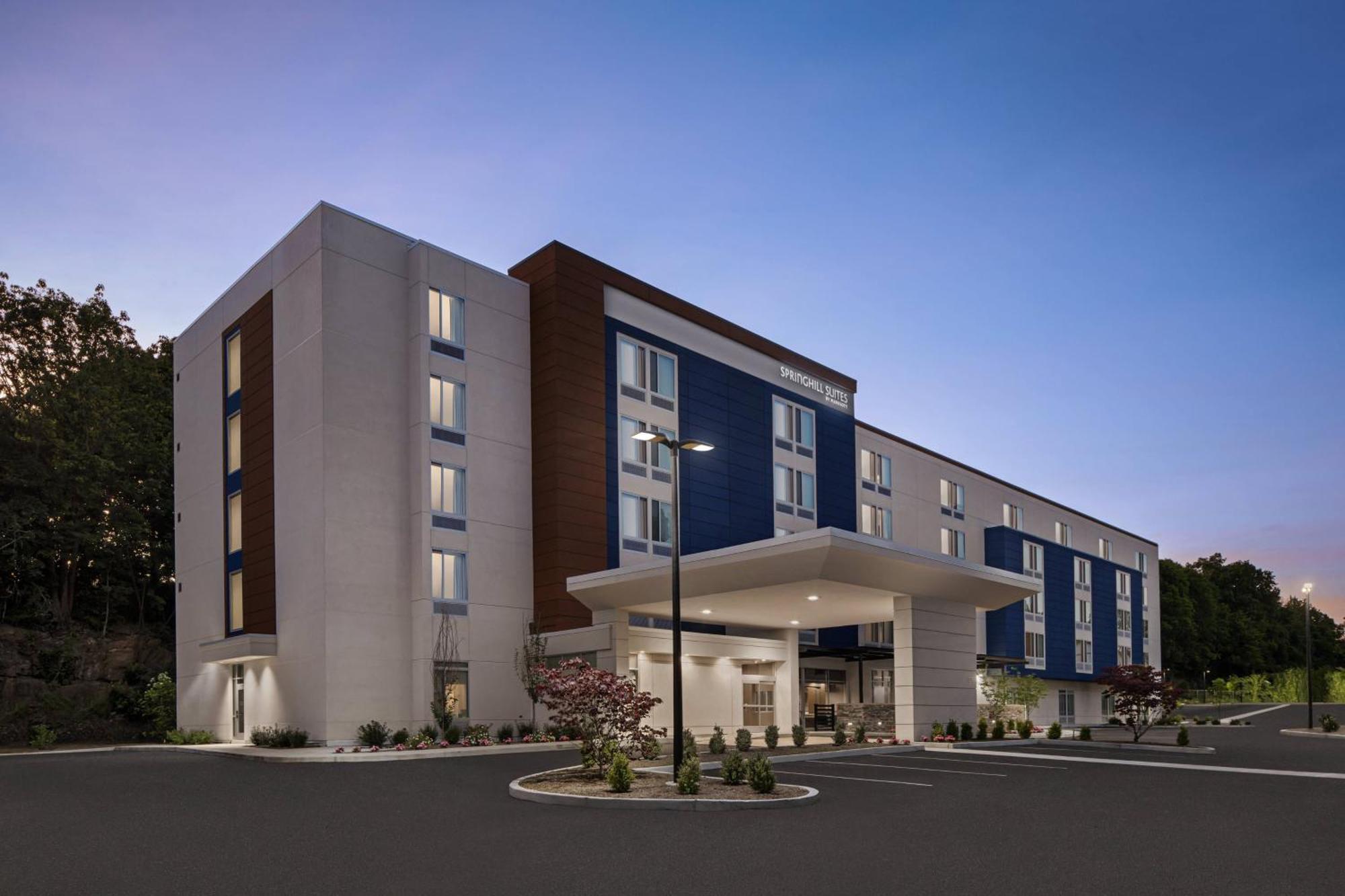 Springhill Suites By Marriott Tuckahoe  Bagian luar foto